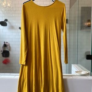 Mustard long sleeve dress. Size M.